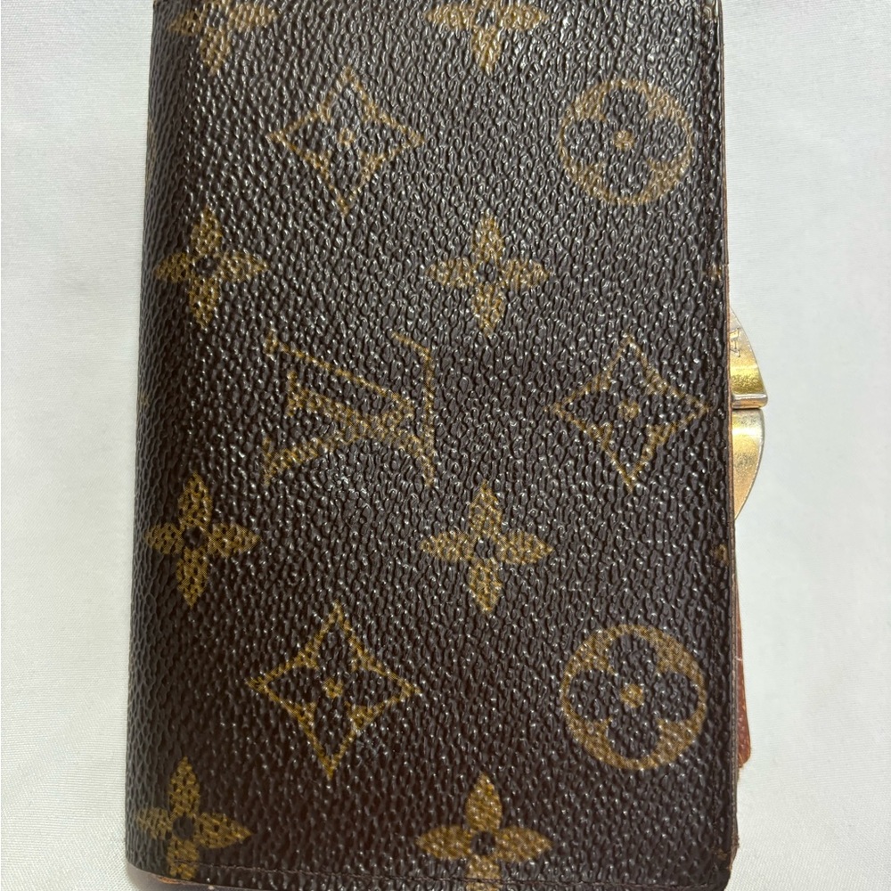 Louis Vuitton Brown and Gold Monogram Card Holder - Picture 5 of 11
